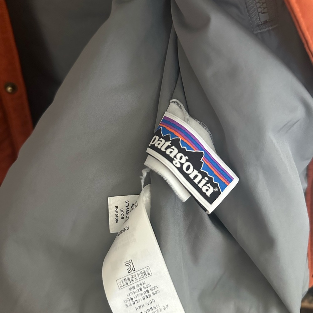 Patagonia Boys' Quilted Jacket - Picture 8 of 9